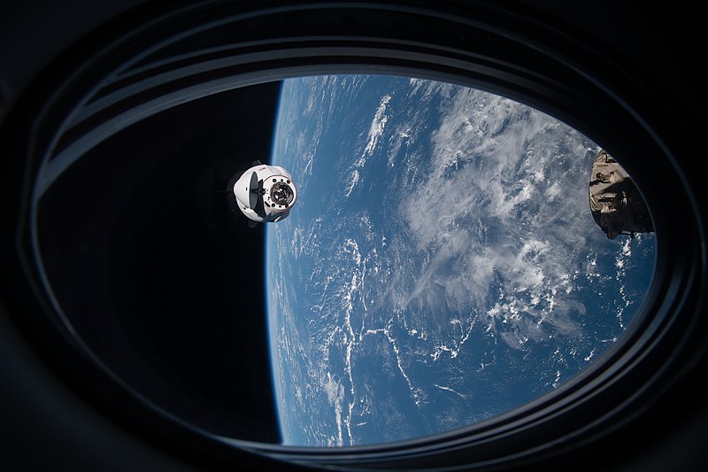 SpaceX Crew Dragon Endeavour a wra nesa dhe'n Savla Spas Keswlasek
